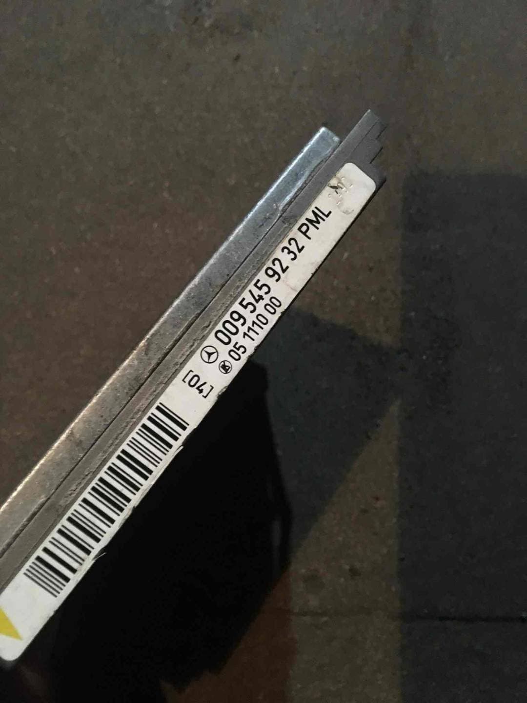 7031