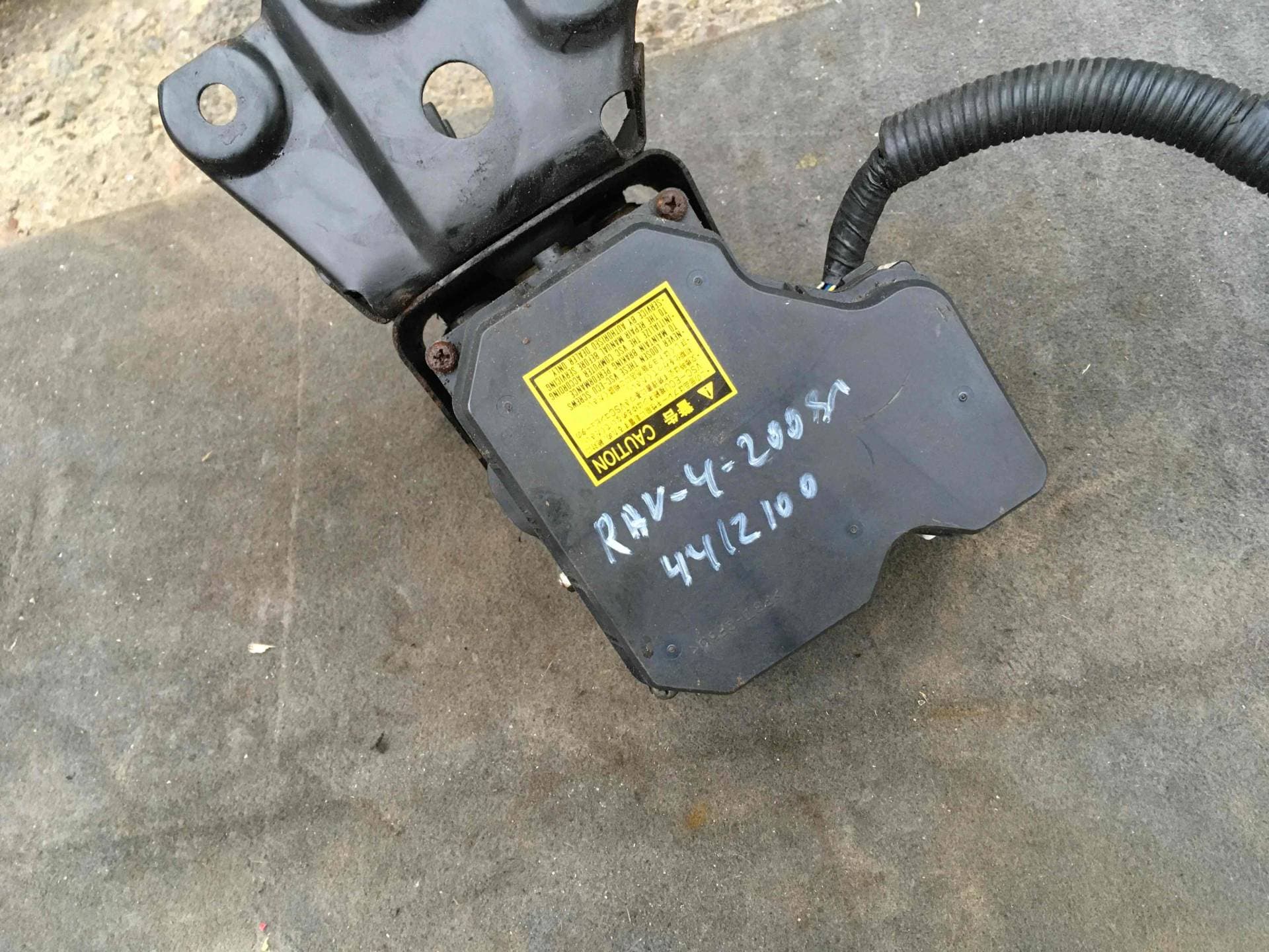 9605