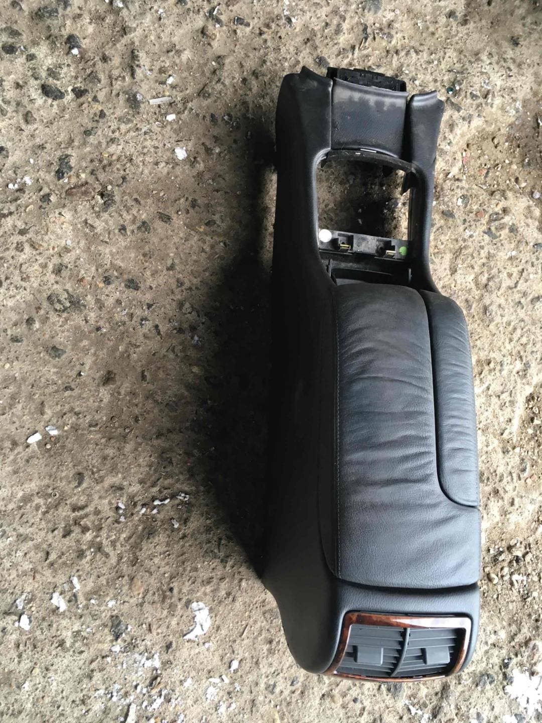 7612